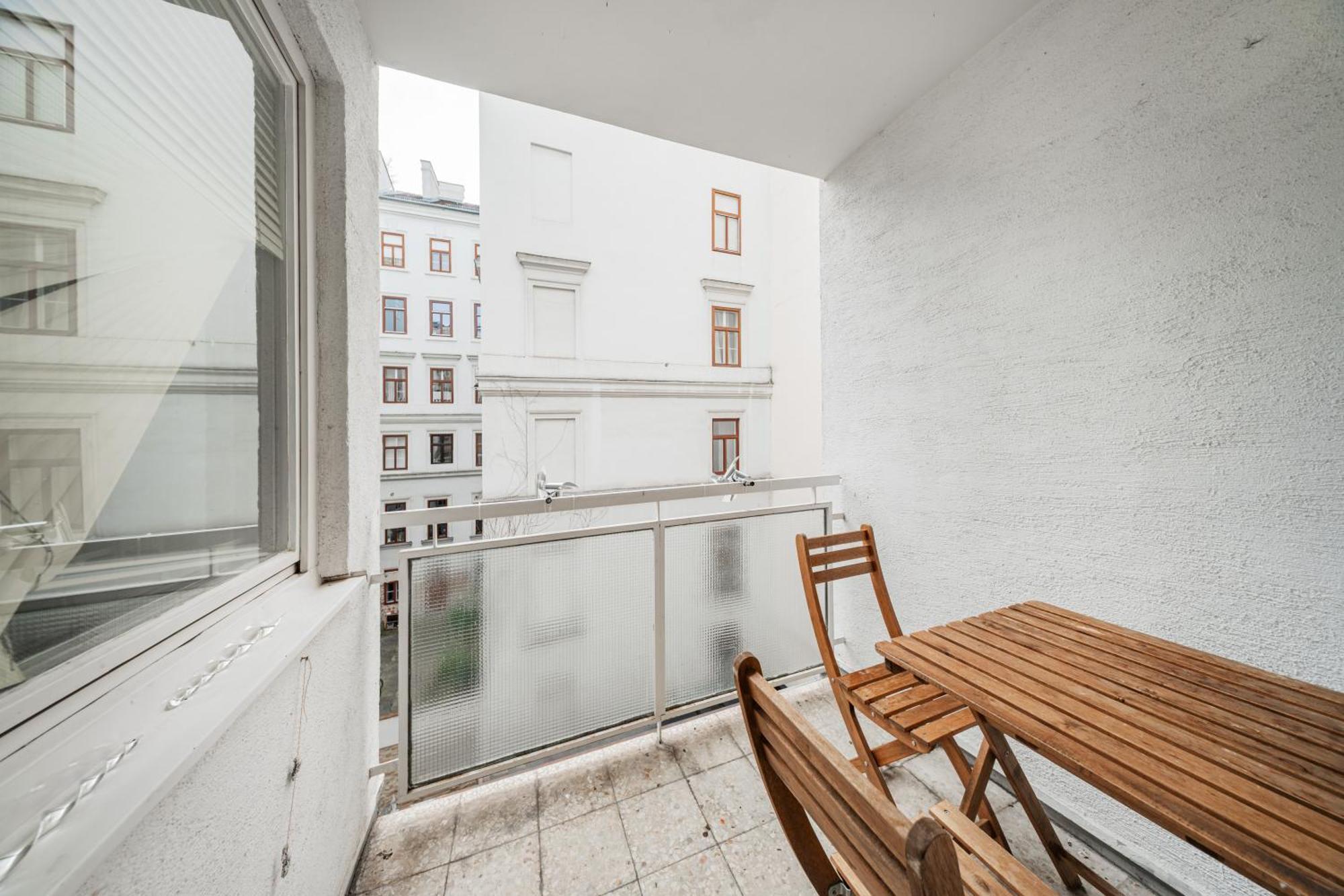 Studio Next To Karlskirche Wenen Kamer foto